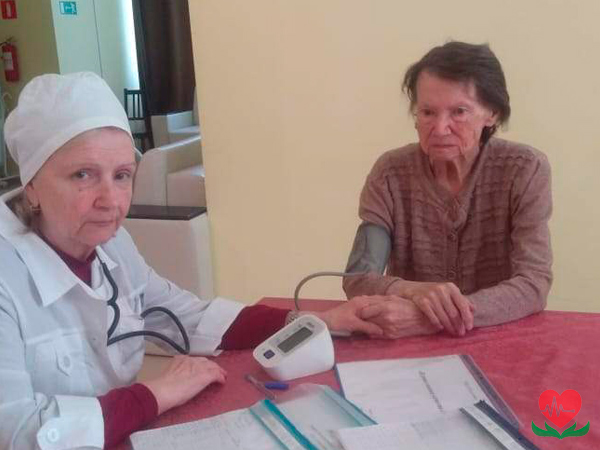 День медицинской сестры в пансионате для пожилых людей в Подмосковье