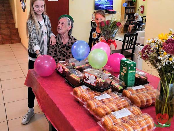 День рождения в пансионате для пожилых людей в Подмосковье