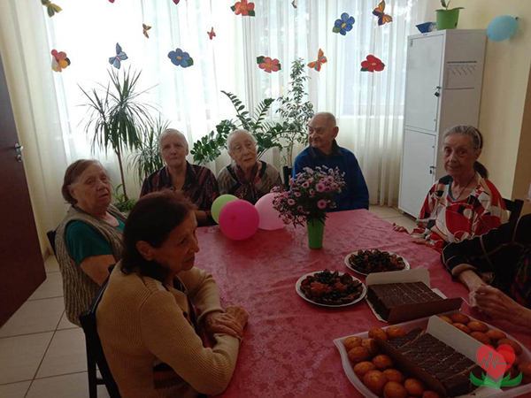 День Рождения в пансионате для пожилых людей в Москве