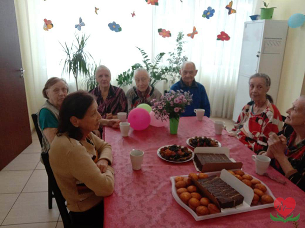 День Рождения в пансионате для пожилых людей в Подмосковье